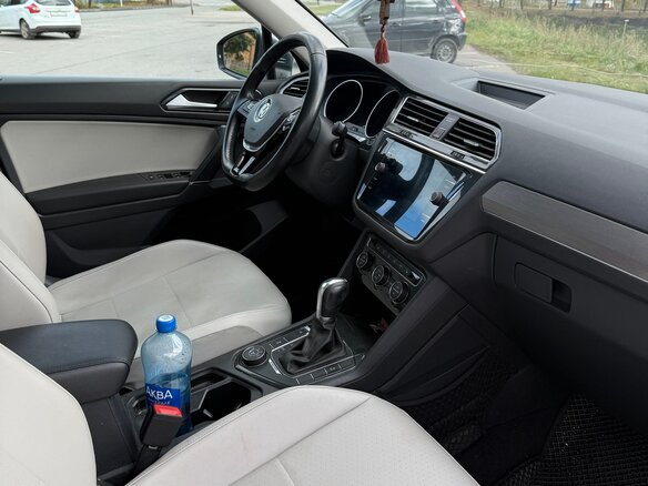 2018 Volkswagen Tiguan Allspace II, серый - вид 7