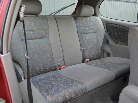 1998 Toyota Corolla VIII (E110), красный, 149888 рублей - вид 16
