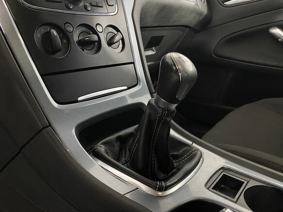 2011 Ford Mondeo IV Рестайлинг, серебристый, 549000 рублей - вид 18