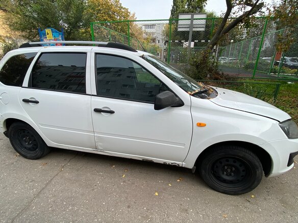 2015 Lada (ВАЗ) Kalina II, белый, 300000 рублей - вид 2