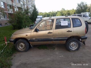 2004 Chevrolet Niva I, коричневый, 200000 рублей, вид 4