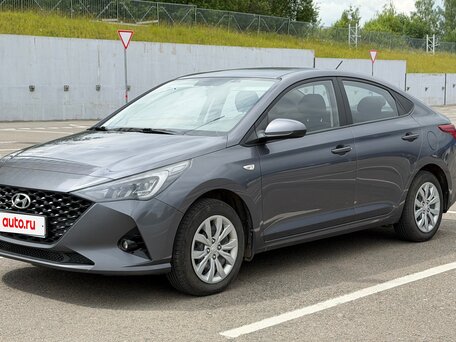 2021 Hyundai Solaris II Рестайлинг, серый, 1410000 рублей, вид 1