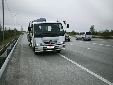 2004 Nissan Diesel Condor, белый, 5049000 рублей, вид 3