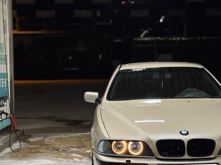 1998 BMW 5 серии 528i IV (E39), бежевый, 490000 рублей, вид 2