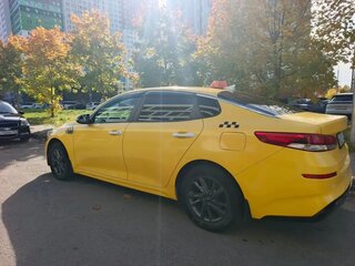 2019 Kia Optima IV Рестайлинг, белый, 1300000 рублей, вид 4