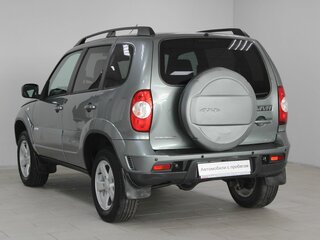 2018 Chevrolet Niva I Рестайлинг, серый, 719900 рублей, вид 4