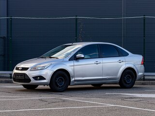 2011 Ford Focus II Рестайлинг, серебристый, 805000 рублей, вид 1