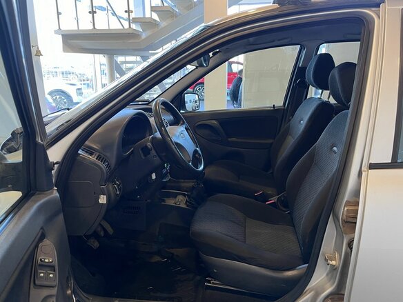 2012 Lada (ВАЗ) Kalina I, серебристый, 280000 рублей - вид 14
