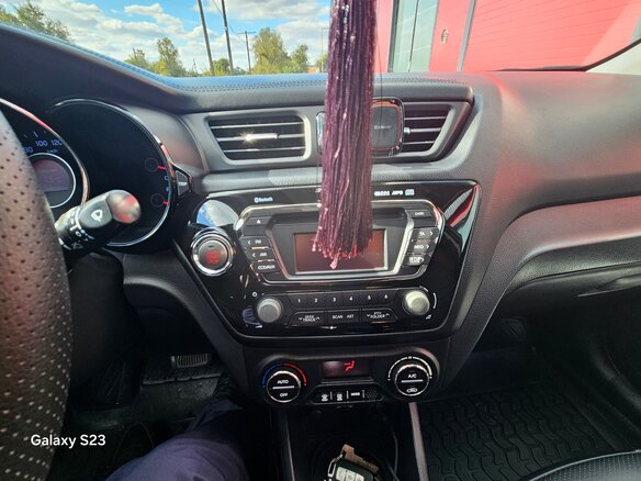 2013 Kia Rio 4-speed III, серый - вид 18