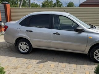 2015 Lada (ВАЗ) Granta I, серебристый, 400000 рублей, вид 4