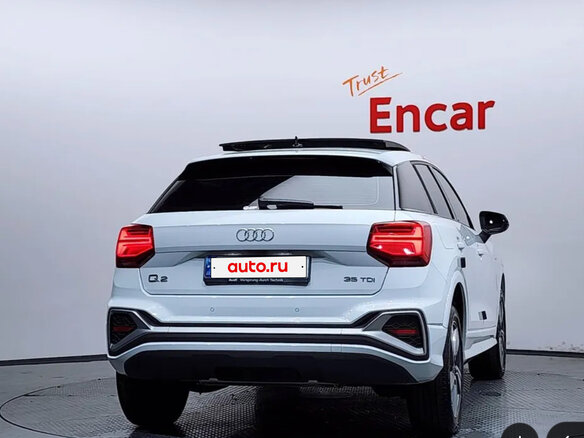 2023 Audi Q2 35 TDI I Рестайлинг, белый, 2890000 рублей - вид 3