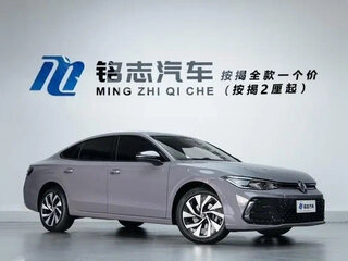 2024 Volkswagen Passat (North America and China) Pro I, серебристый, 2500000 рублей, вид 3