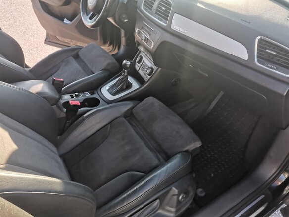 2015 Audi Q3 I (8U) Рестайлинг, чёрный, 1750000 рублей - вид 11