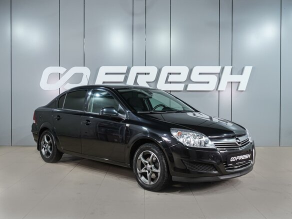 2013 Opel Astra H Рестайлинг, чёрный