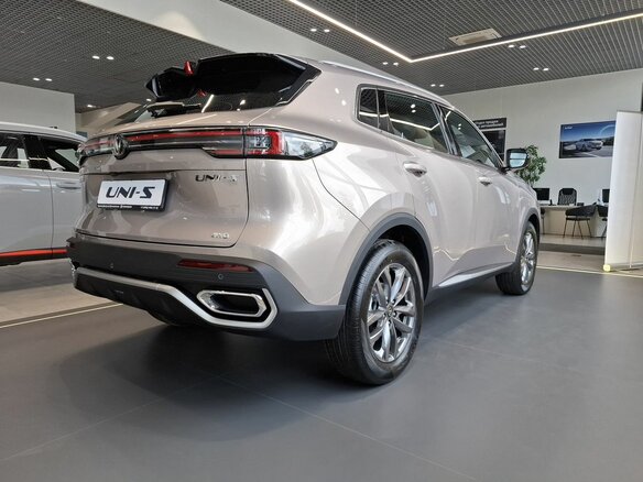 2026 Changan UNI-S I Рестайлинг, коричневый - вид 4