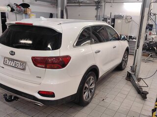 2019 Kia Sorento III Prime Рестайлинг, белый, 3050000 рублей, вид 3