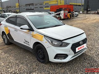 2018 Hyundai Solaris II, серебристый, 704000 рублей, вид 2