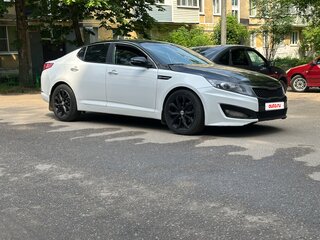 2013 Kia Optima III, белый, 900000 рублей, вид 4