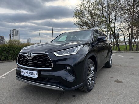 Toyota Highlander IV (XU70)