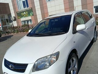 2010 Toyota Corolla Fielder X (E140, E150) Рестайлинг, белый, 1010000 рублей, вид 1
