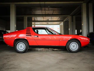 1972 Alfa Romeo Montreal, красный, 11000000 рублей, вид 3