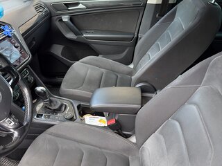 2017 Volkswagen Tiguan II, серебристый, 1800000 рублей, вид 2