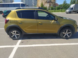 2016 Renault Sandero Stepway II, зелёный, 1200000 рублей, вид 3