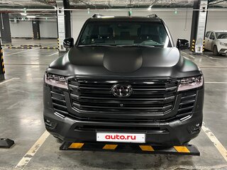2024 Toyota Land Cruiser 300 Series, чёрный, 13700000 рублей, вид 3