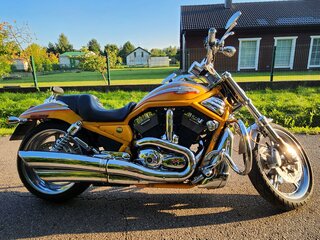 2006 Harley-Davidson V-Rod, жёлтый, 990000 рублей, вид 1