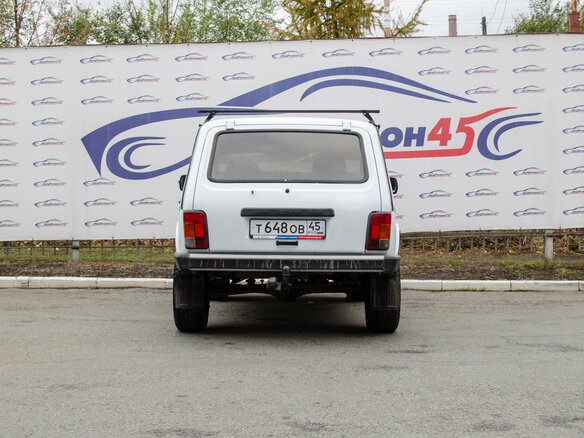 2010 Lada (ВАЗ) 2121 (4x4) Фора I Рестайлинг, белый, 250000 рублей - вид 4