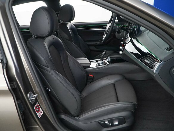 2017 BMW 5 серии 540i xDrive VII (G30/G31/G38), серый - вид 7