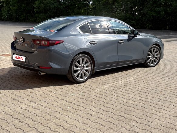 2022 Mazda 3 IV (BP), серый, 2140000 рублей - вид 4