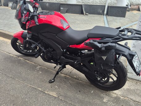 2026 Bajaj Dominar 400, красный, 450000 рублей, вид 2