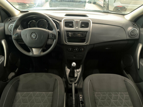 2017 Renault Sandero Stepway II, бежевый, 830000 рублей - вид 13