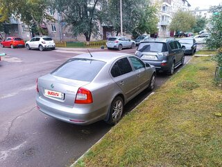2012 Skoda Octavia II (A5) Рестайлинг, серый, 820000 рублей, вид 4