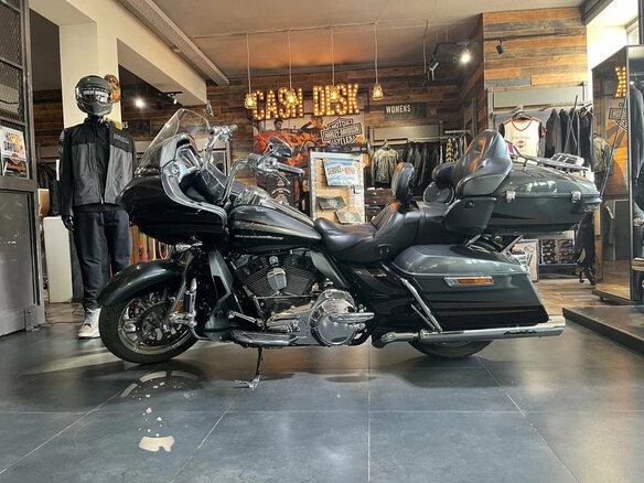 2015 Harley-Davidson CVO Road Glide, серый, 1700000 рублей - вид 8