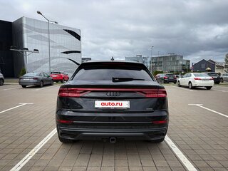 2021 Audi Q8 55 TFSI I (4M), чёрный, 5344312 рублей, вид 4
