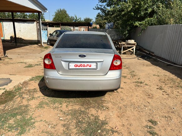 2007 Ford Focus II, серебристый - вид 2