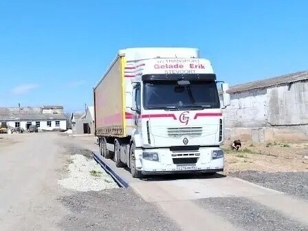 2009 Renault Premium, белый, 4000000 рублей, вид 4