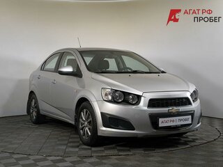 2013 Chevrolet Aveo II, серебристый, 520000 рублей, вид 3