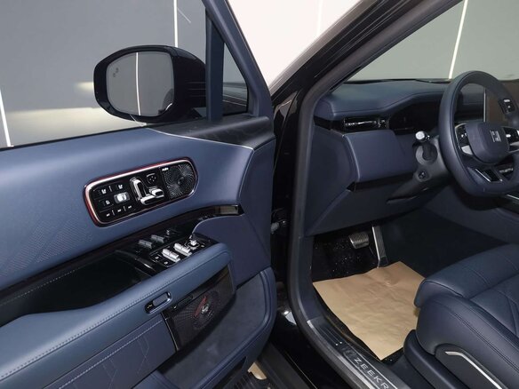 2026 Zeekr 9X 70 kWh, чёрный, 12730000 рублей - вид 12