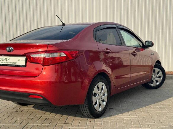 2013 Kia Rio 5-speed III, красный, 849000 рублей - вид 9