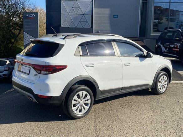 2018 Kia Rio X-Line IV, белый, 998000 рублей - вид 3