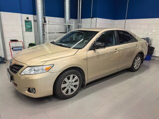 2010 Toyota Camry VI (XV40) Рестайлинг, бежевый, 1000000 рублей, вид 1
