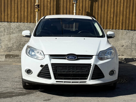 2013 Ford Focus III, белый, 1450000 рублей, вид 2
