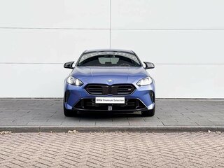2026 BMW 1 серии M135 xDrive IV (F70), синий, 8550000 рублей, вид 5