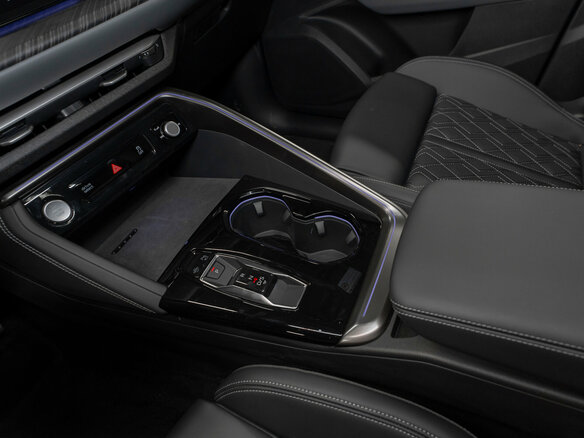 2026 Audi Q5 L III (GU), белый - вид 17