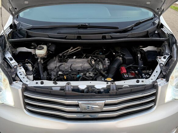 2010 Toyota Noah II (R70), серый - вид 9