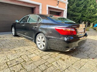 2011 Lexus LS Long 600h L IV Рестайлинг, чёрный, 2800000 рублей, вид 3
