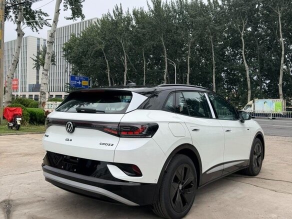 2025 Volkswagen ID.4 Crozz, белый, 4500000 рублей - вид 5